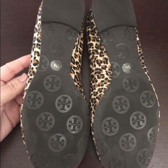 Tory Burch leopard flats - Picture 2 of 4